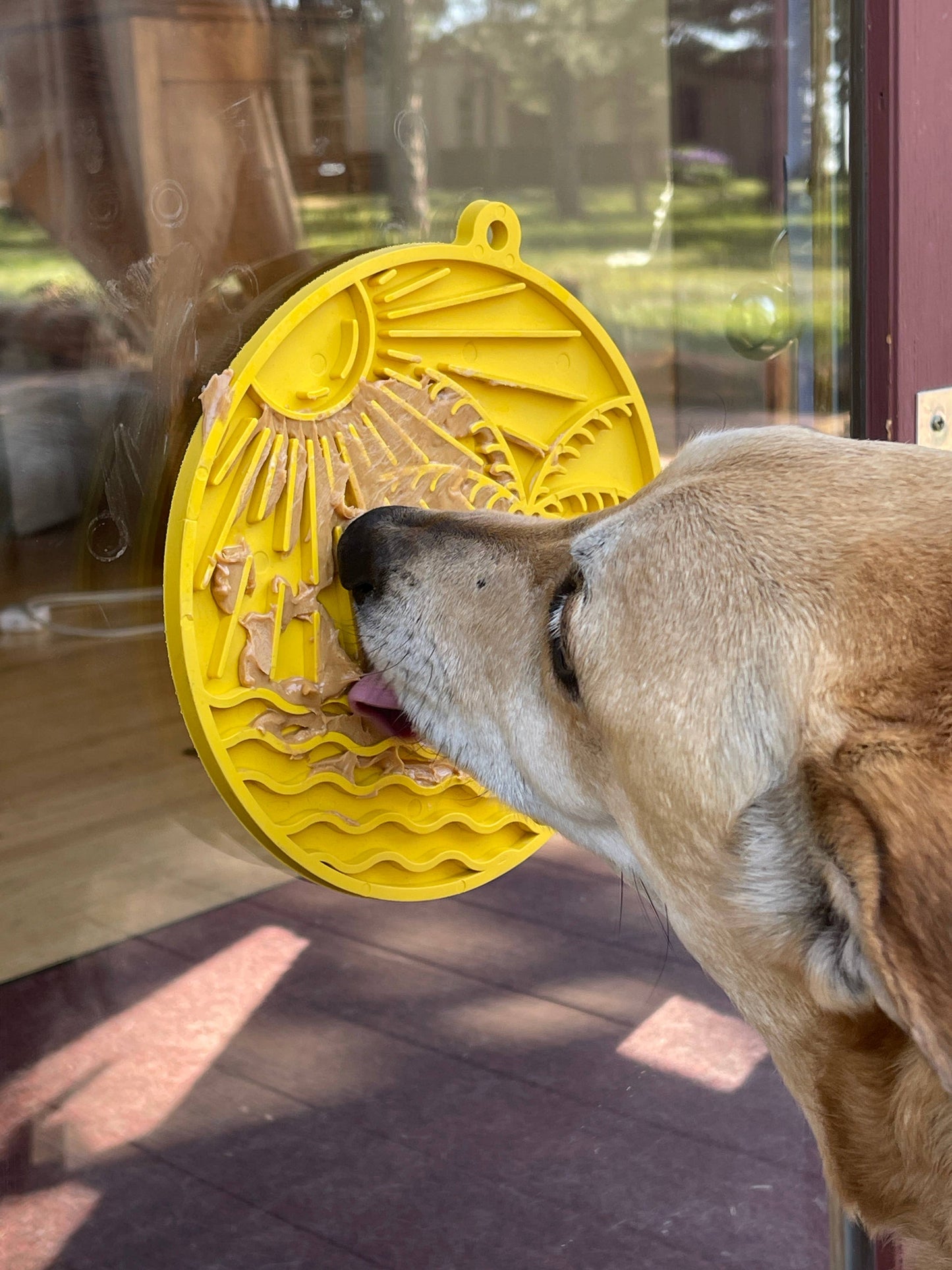 Sun n' Sea Lick Mat With Suction Cups: Yellow