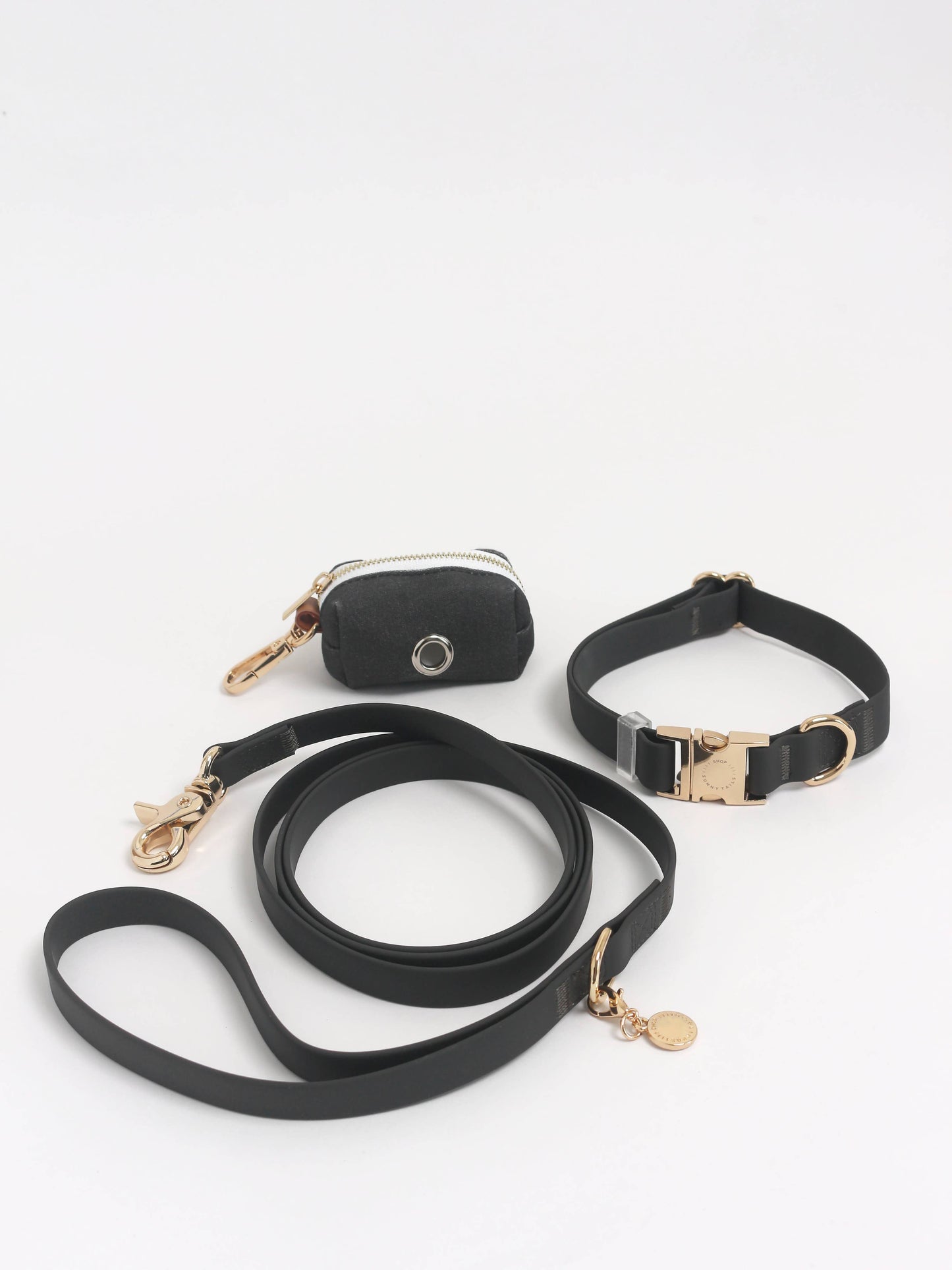 Ember Black Waterproof Cloud Dog Leash: 5 FT